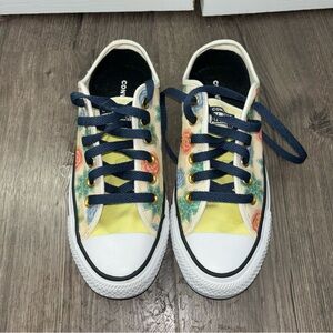 Converse Chuck Taylor All Star low-top sneakers cream & yellow floral print 6.5